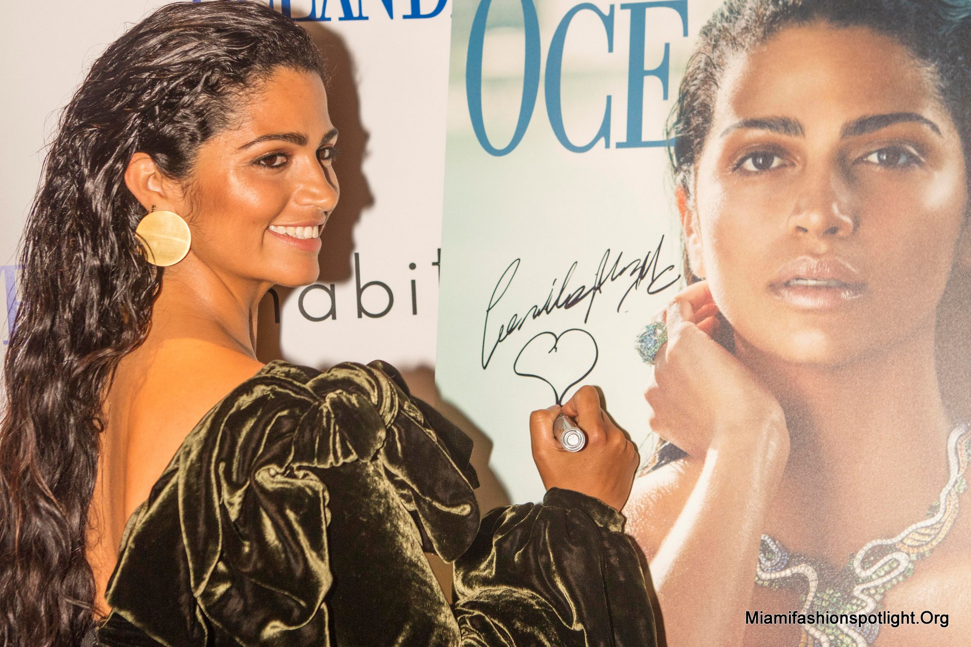 La Revista Ocean Drive Celebra Portada de Noviembre con Camila Alves McConaughey en Habitat
