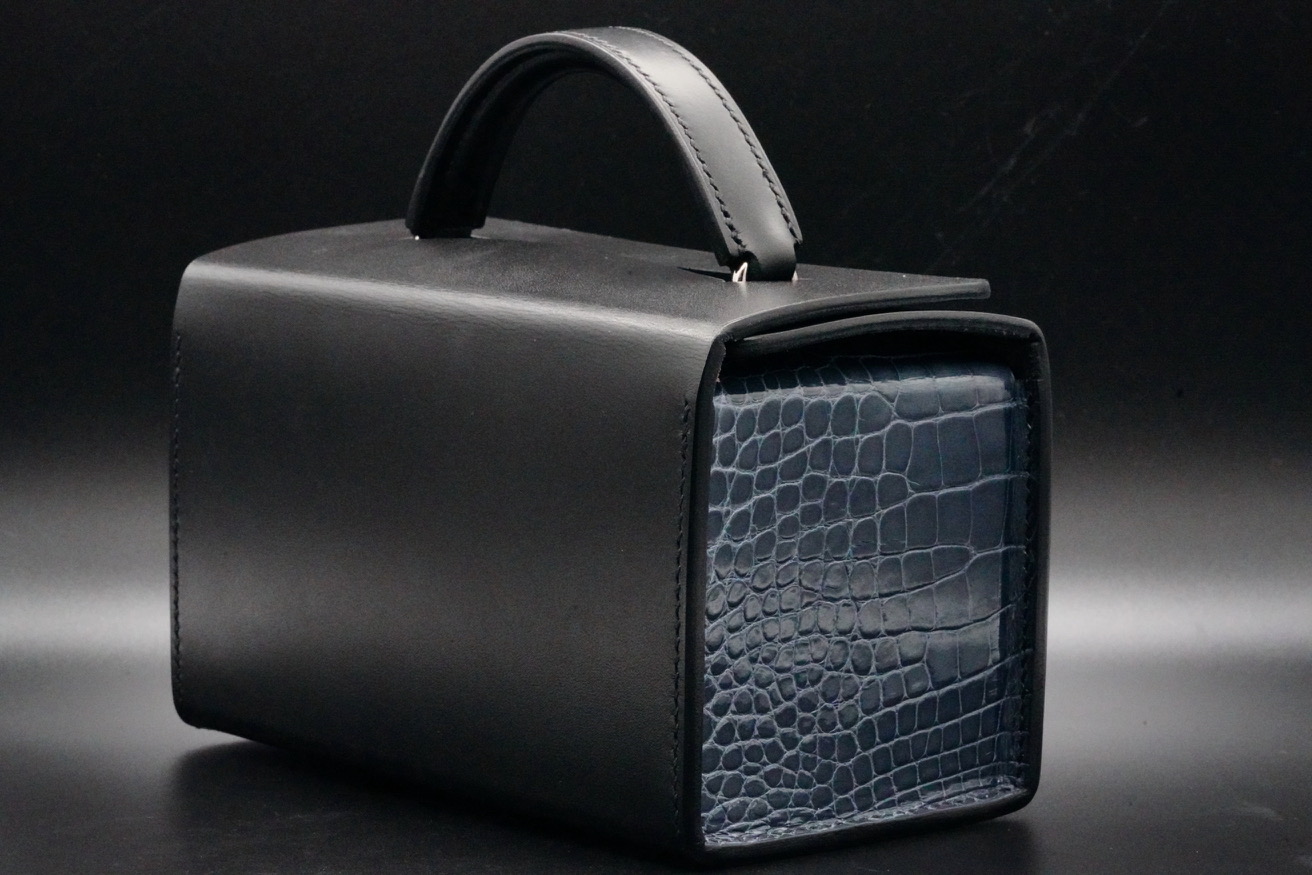 Kruse GWS Auctions | Rare Designer Handbag and Jewelry Auction