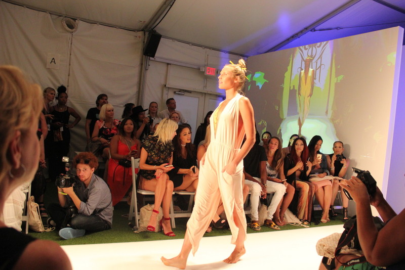 Miami Swim Week 2016: Hot as Hell presented 'Le Jardin Collection'