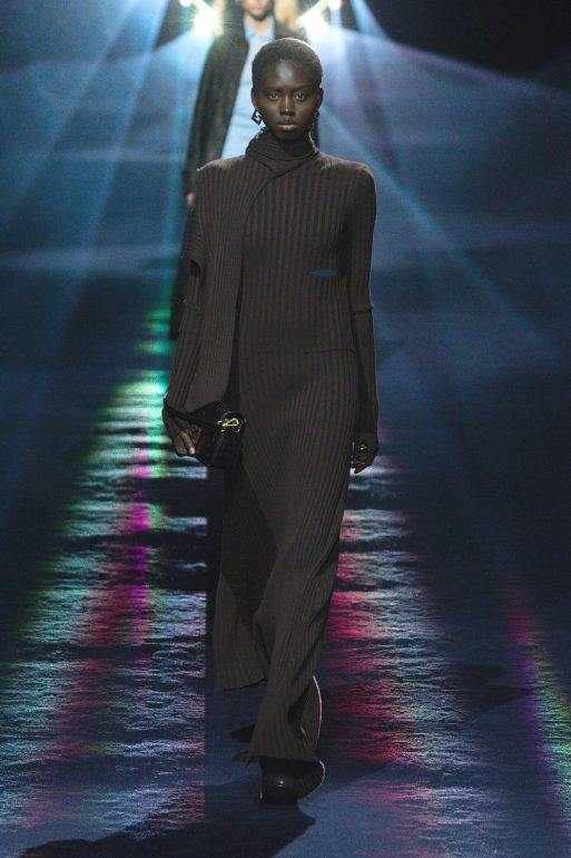 FENDI: Womenswear Autumn/Winter 2023 - Looks